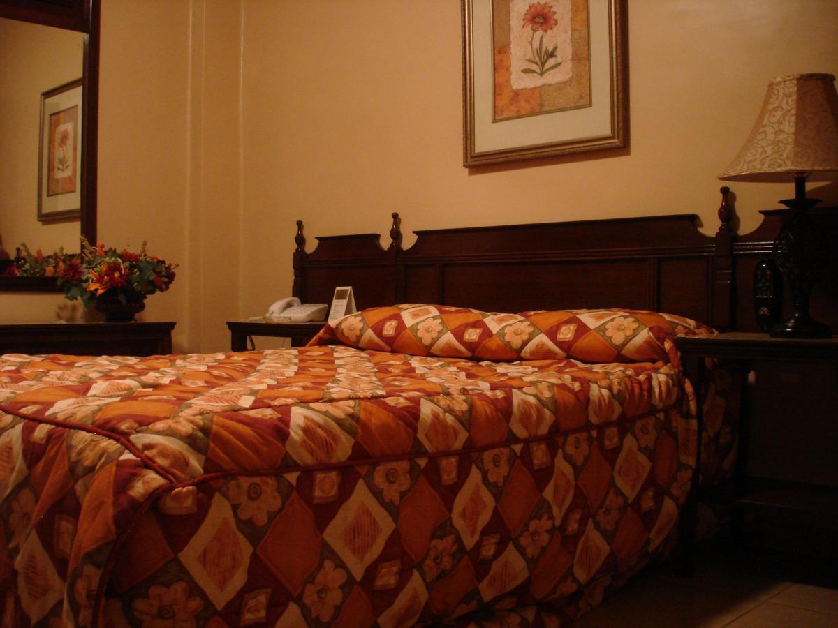 Hotel El Dorado Sabinas Exteriér fotografie